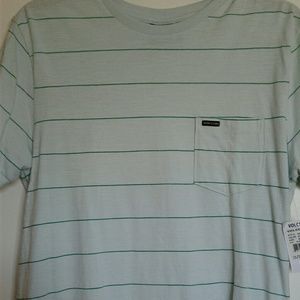 Men's Volcom t shirt